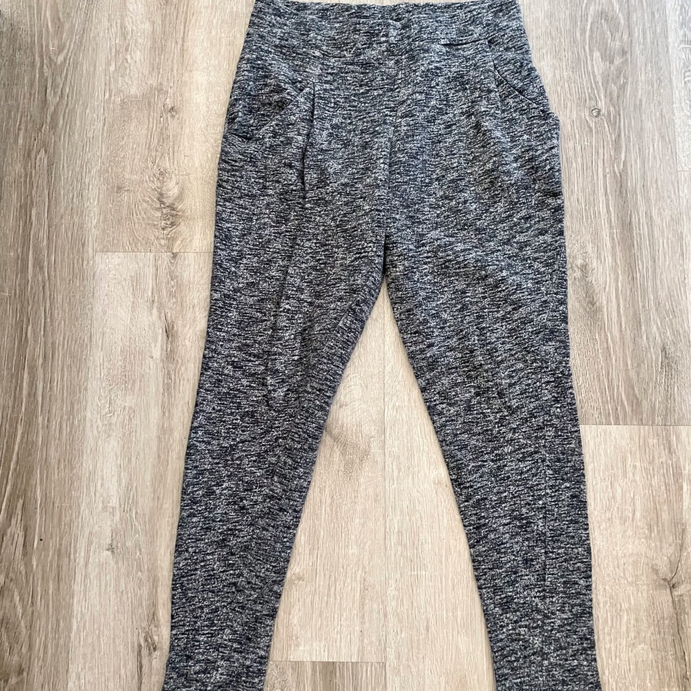 Forever 21 navy greyish pocket joggers size S